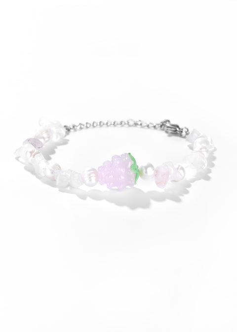 Strawberry bracelet with pink crystal beads, and pearls.