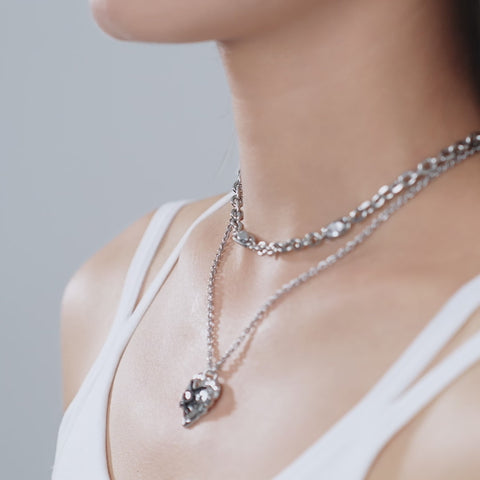 Threaded Silver Heart Necklace