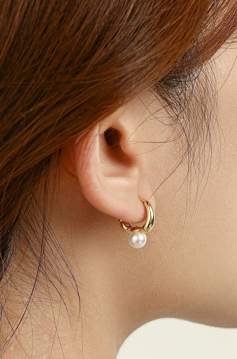 pearl huggie hoops