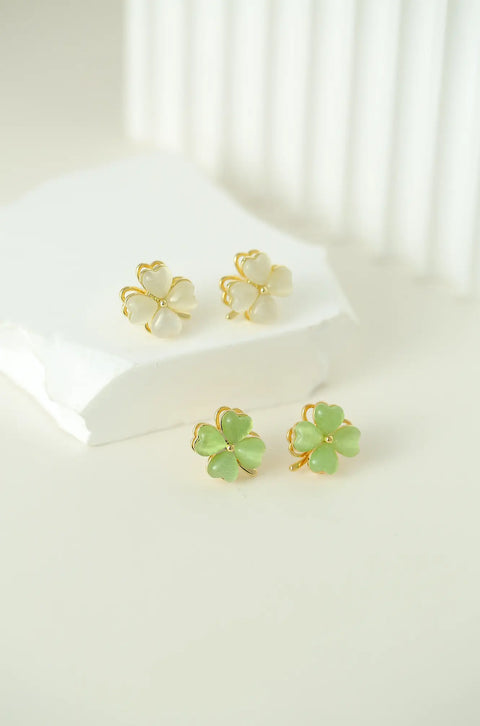 clover earrings studs