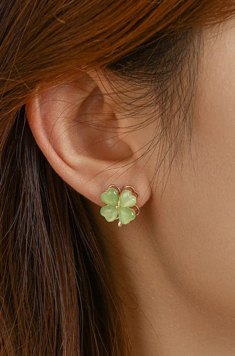 clover earrings studs