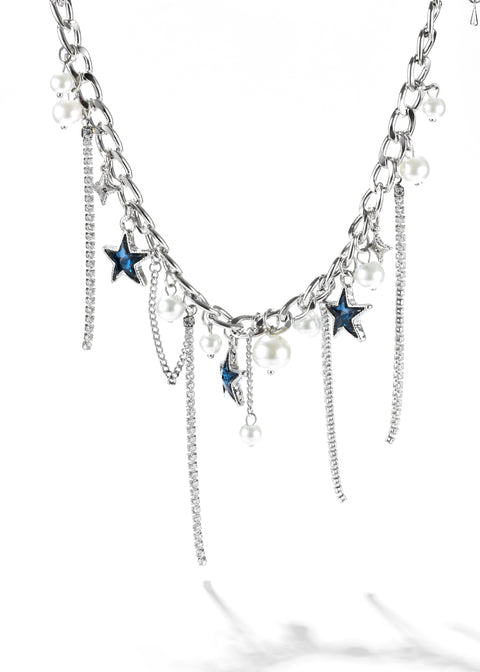 Star choker necklace with a chain link design, featuring silver stars and white pearls that dangle from the chain.