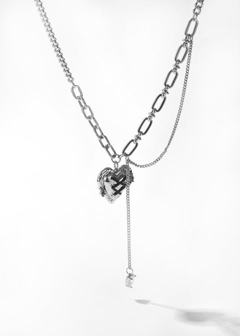 Threaded Heart Chain Necklace