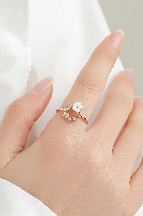 gold floral ring