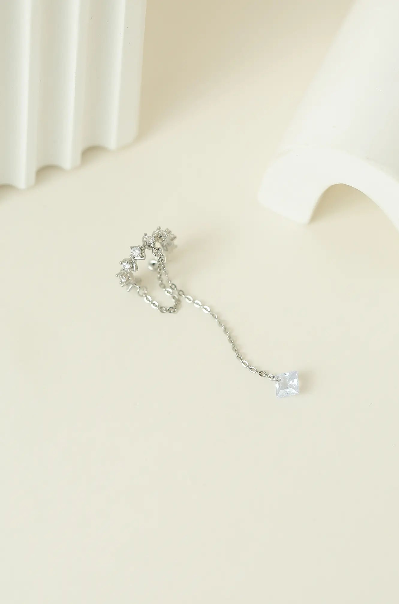 Sparkling Dangle Chain Clip Earring