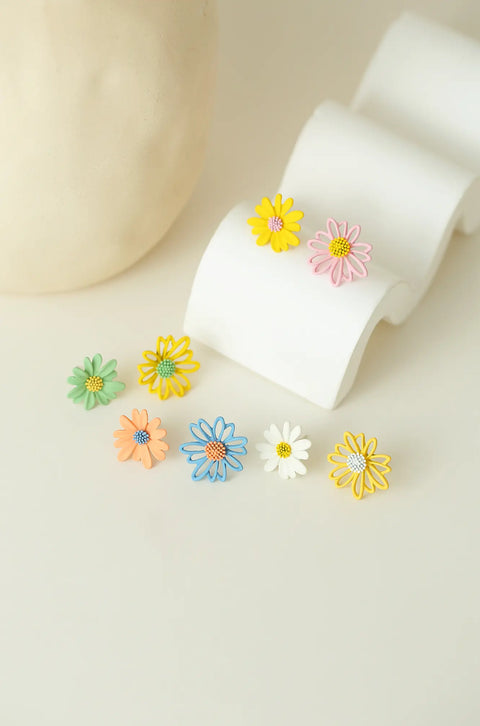 daisy stud earrings