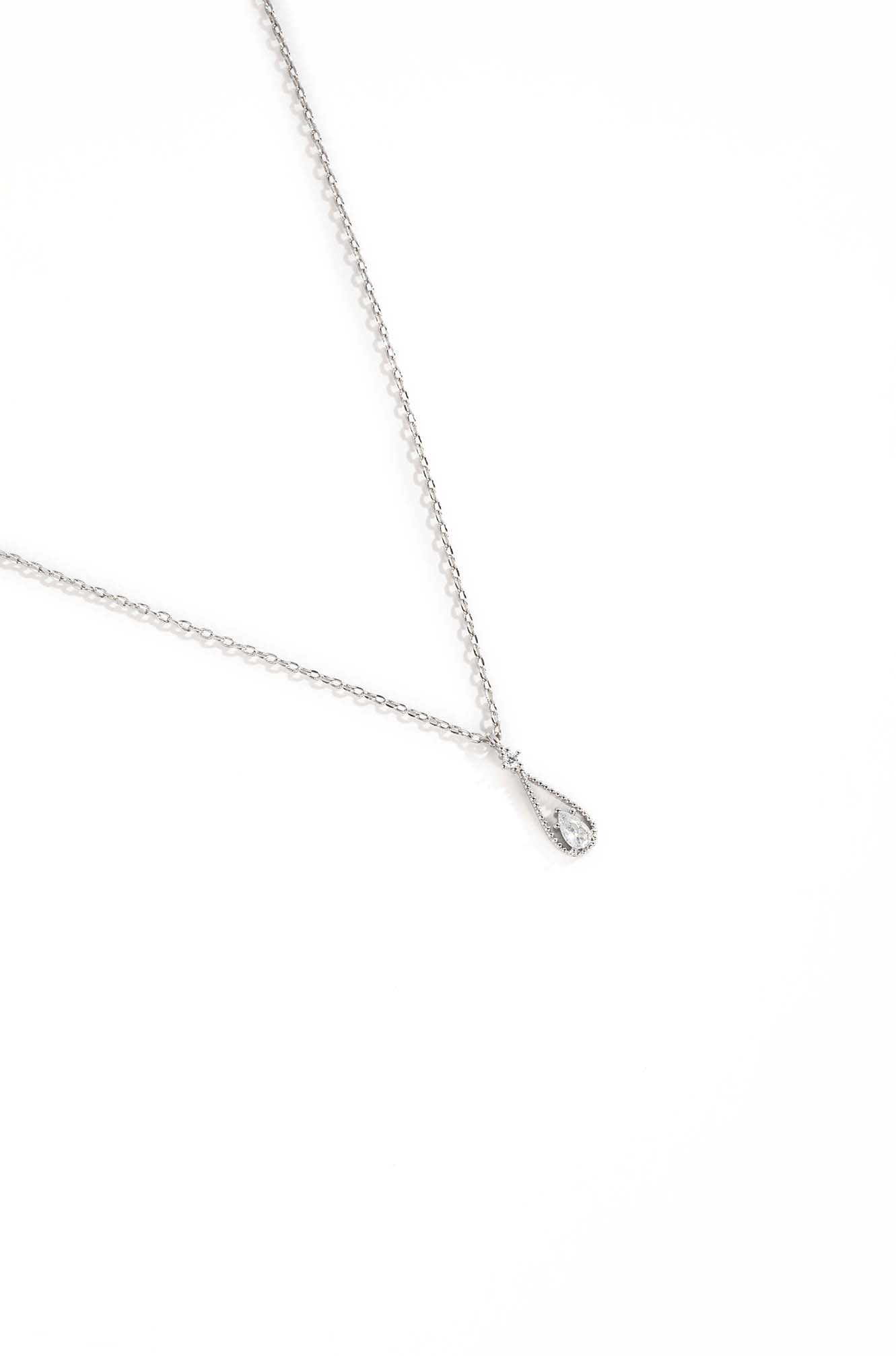 tear drop pendant necklace